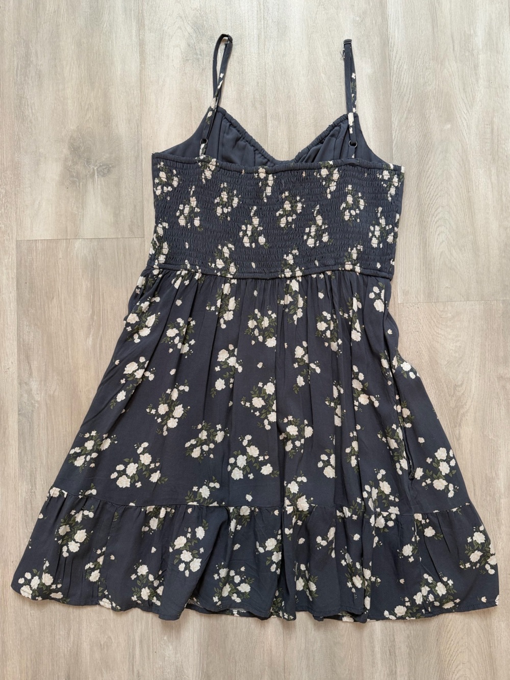 Hollister Blue Floral Dress - Picture 2 of 9